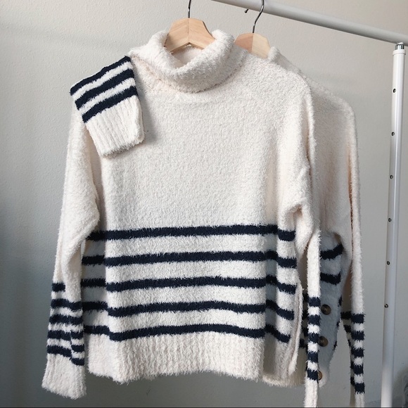 FAVLUX Sweaters - Last One // STRIPED TURTLENECK SWEATER